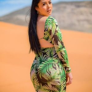 Green leaf print dress